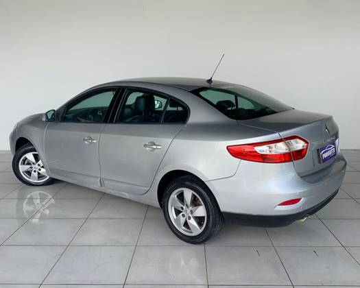 RENAULT FLUENCE 2.0 PRIVILÉGE 16V FLEX 4P AUTOMÁTICO RENAULT FLUENCE 2.0 PRIVILÉGE 16V FLEX 4P AUTOMÁTICO